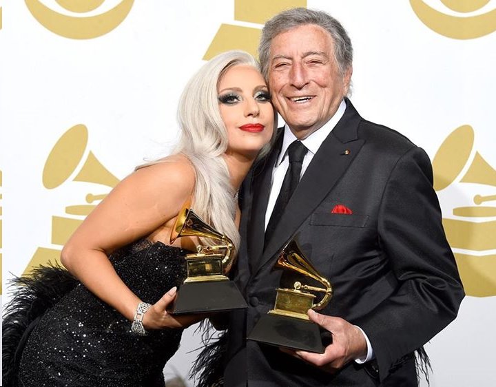 27gaga_glamourosa_grammys_2015.jpg (720×562)