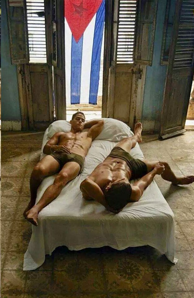 burdeles_gays.jpg (626×960)