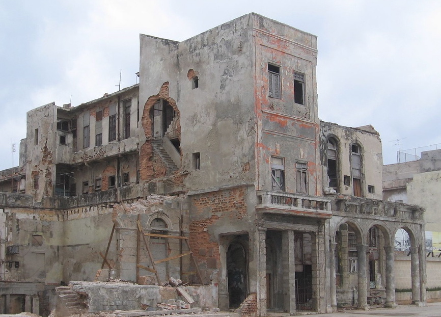 casas_en_la_habana_en_ruinas.jpg (866×622)