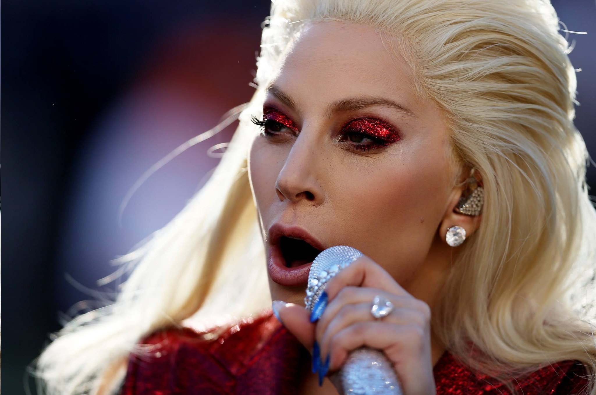 gaga_super_5.jpg (2048×1358)