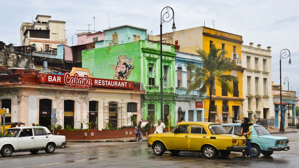 la_habana,_una_ciudad_anclada_en_otro_tiempo.jpg (967×544)