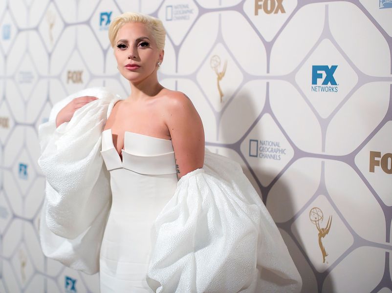 lady-gaga-emmys-after-party_2015_9.0.jpg (802×600)