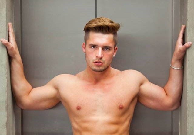 mr-gay-world_2015.jpg (640×447)