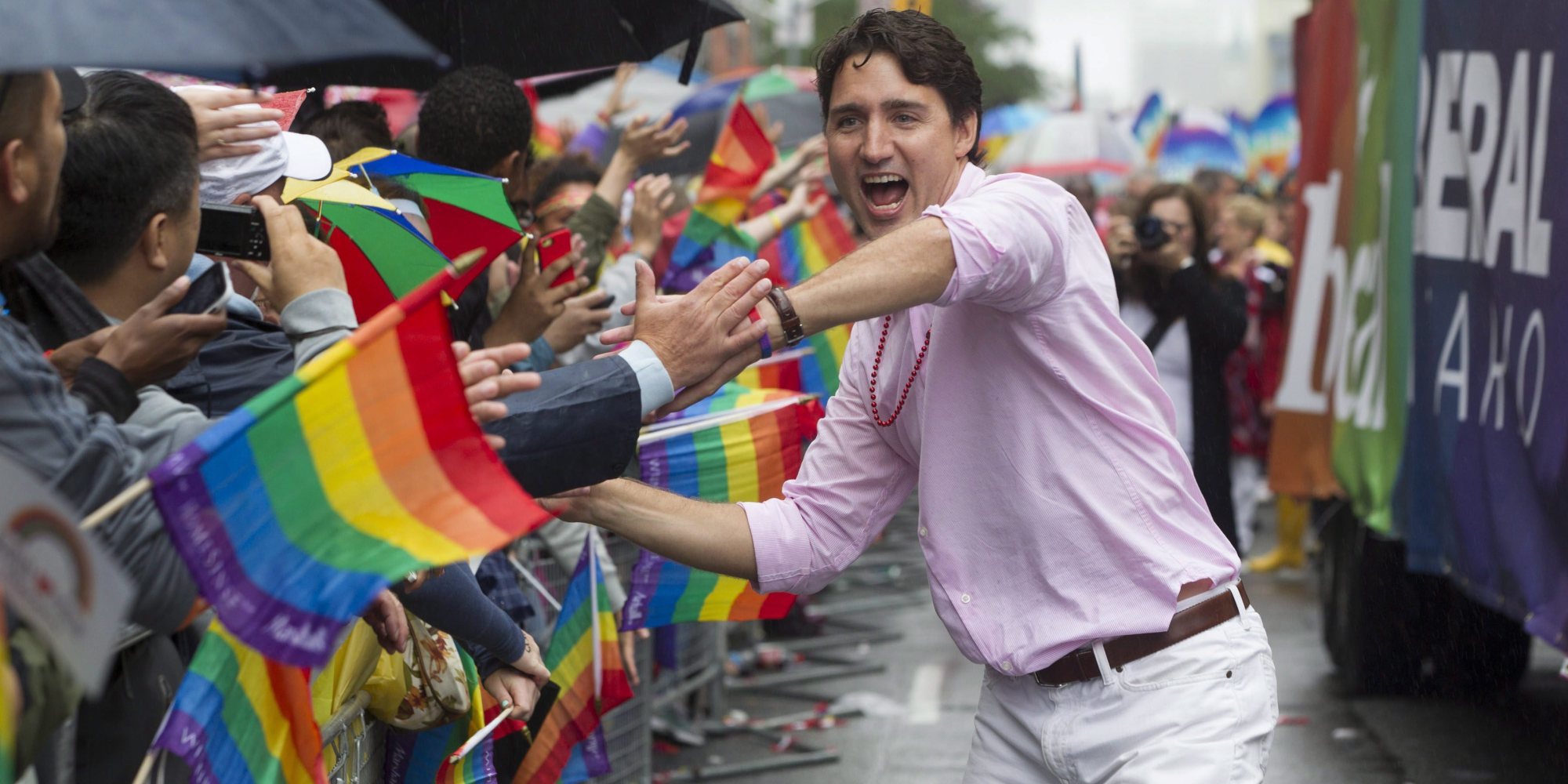 o-justin-trudeau-toronto-pride-facebook.jpg (2000×1000)